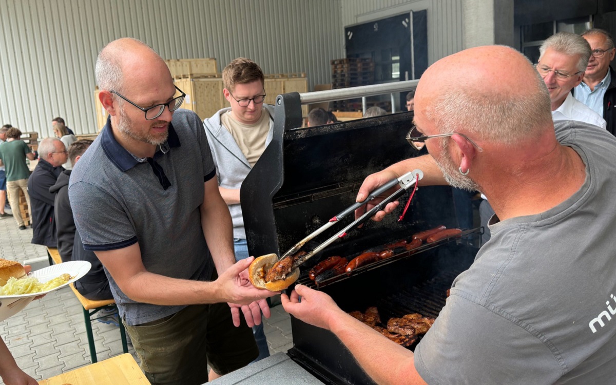 Münch+Münch Grillevent - Frische Würstchen am Grill